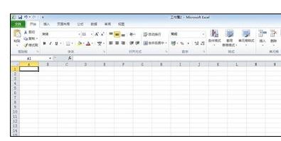 如何在Excel2016中计算两个变量回归方程?